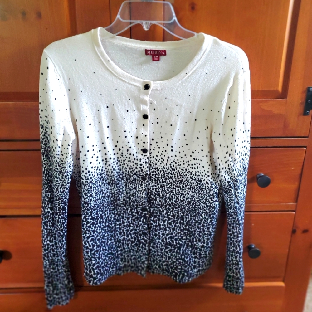 Cardigan sweater